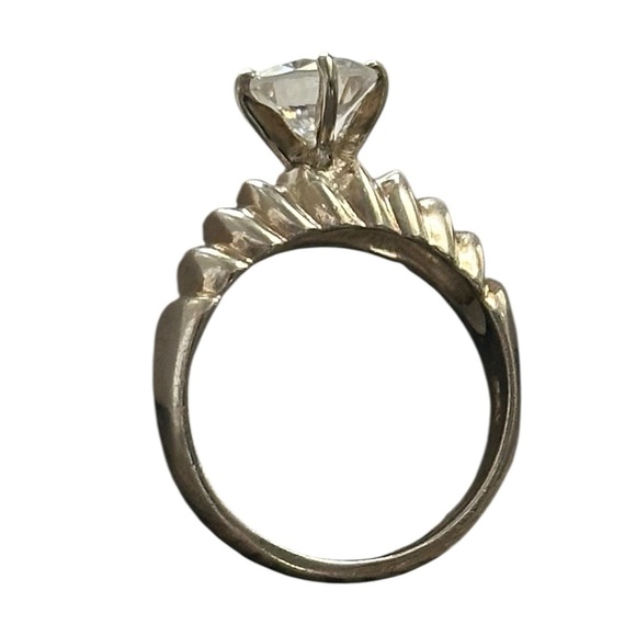 925 Sterling Silver Cubic Zirconia Size 7 - Picture 6 of 10